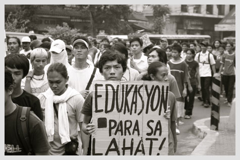 Militant youth march to Mendiola